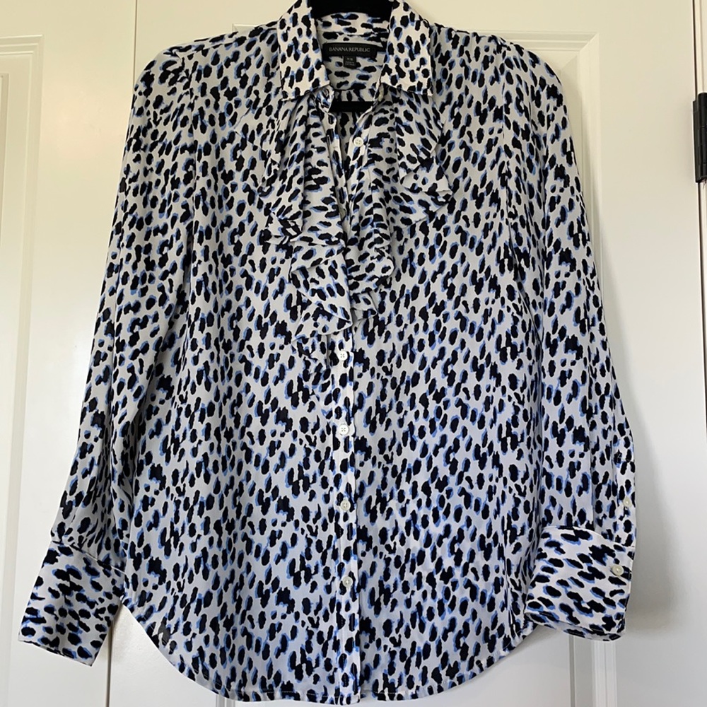 BANANA REPUBLIC blue leopard print blouse